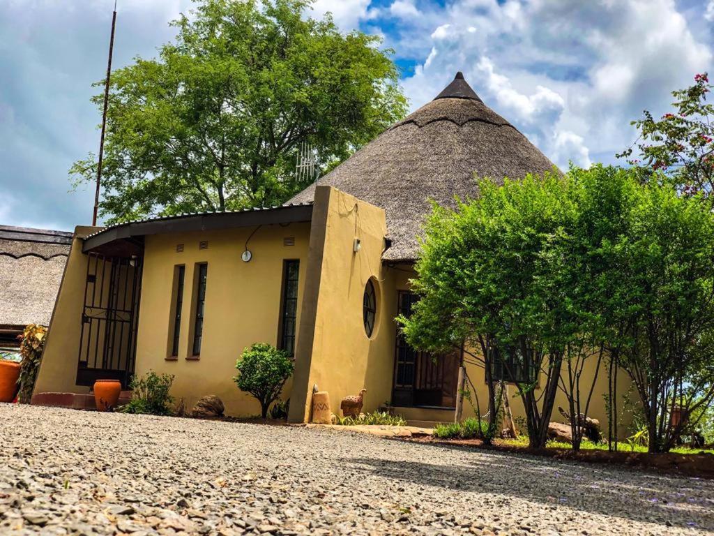 Lesoma Valley Lodge Kasane Εξωτερικό φωτογραφία