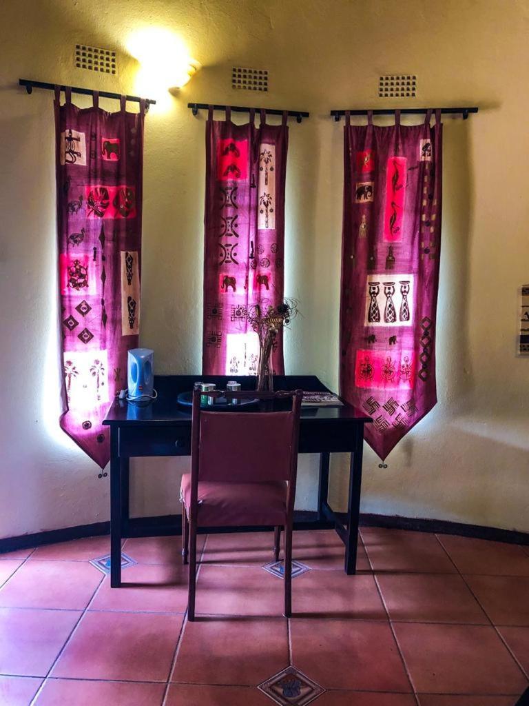 Lesoma Valley Lodge Kasane Εξωτερικό φωτογραφία